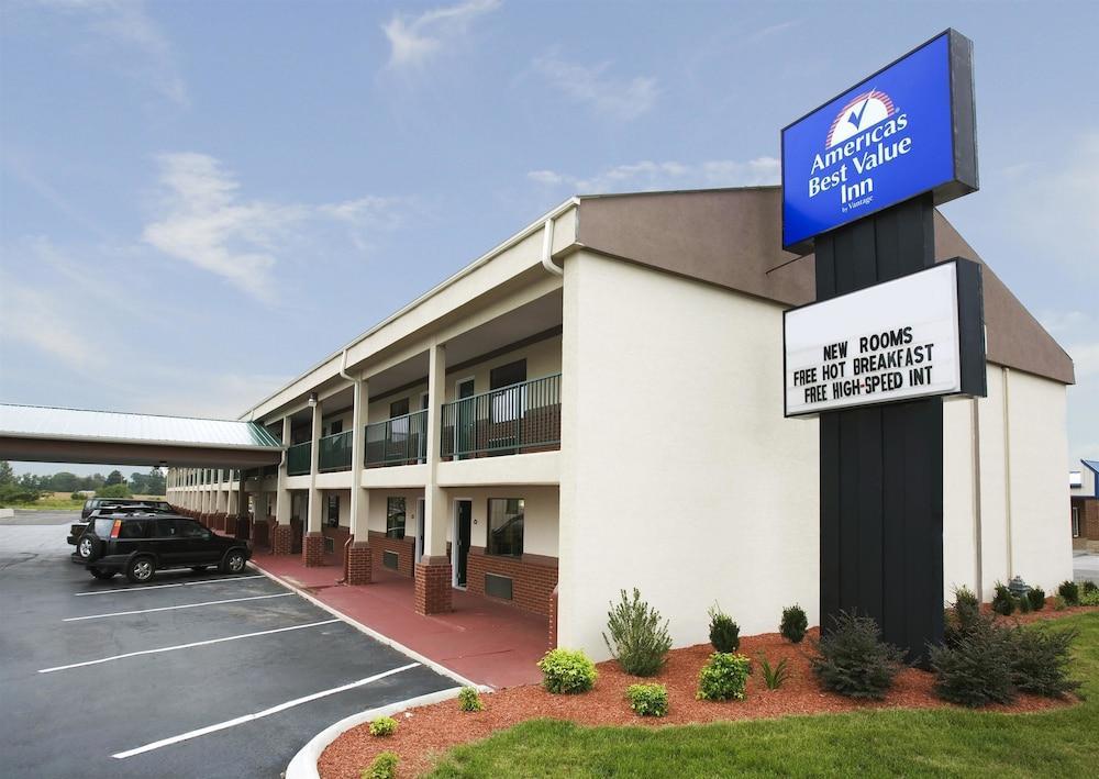 Quality Inn Lawrenceburg Eksteriør billede