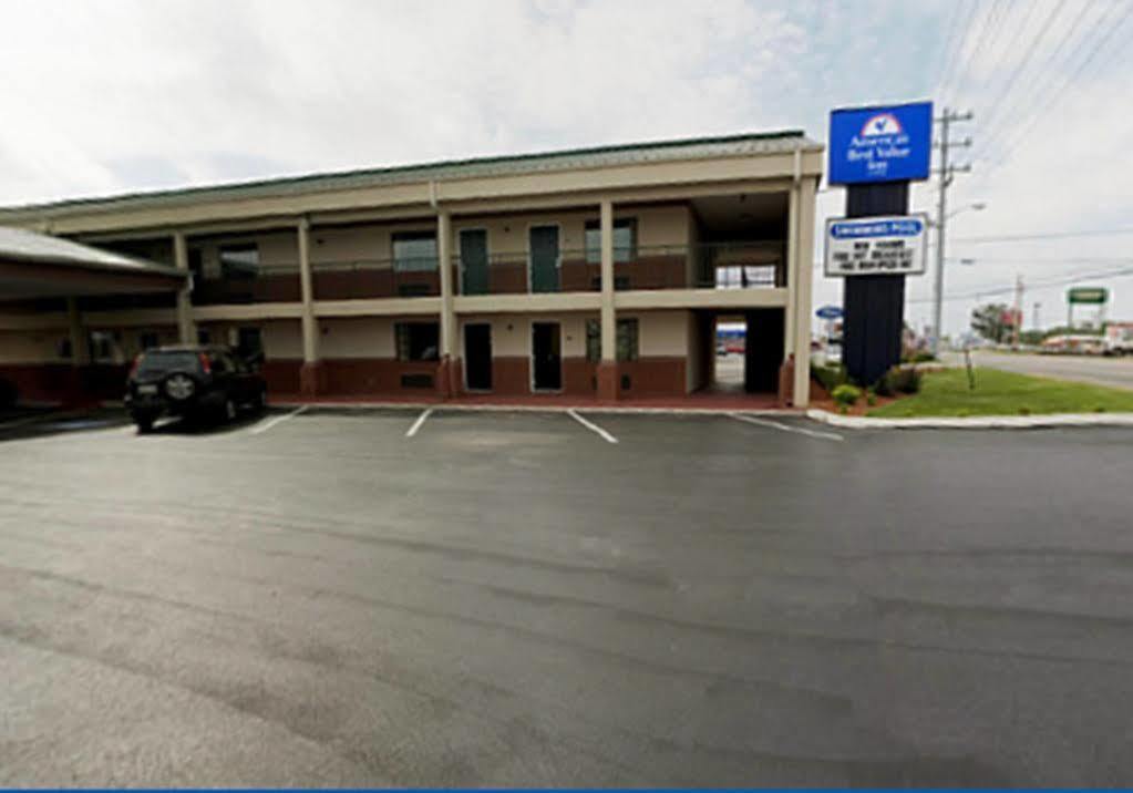 Quality Inn Lawrenceburg Eksteriør billede